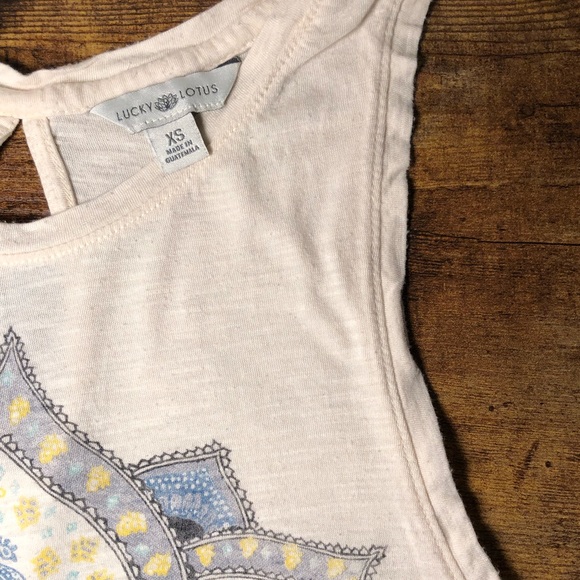Lucky Lotus - Mandala Tank - Picture 3 of 4